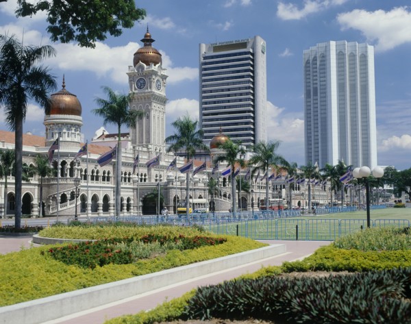 MALAYSIA, Peninsular, Kuala Lumpur, Sultan Abdul Samad building with its copper domes and