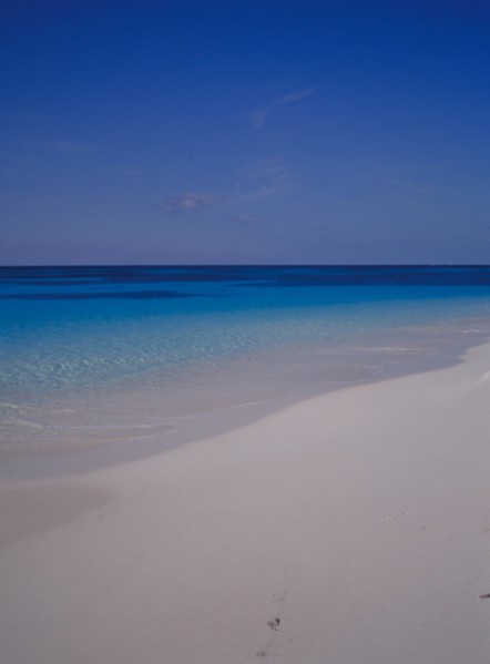 CUBA, Isla de La Juventud, Cayo Largo, Playa Sirena beach in the Archipelago de los Canarreos
