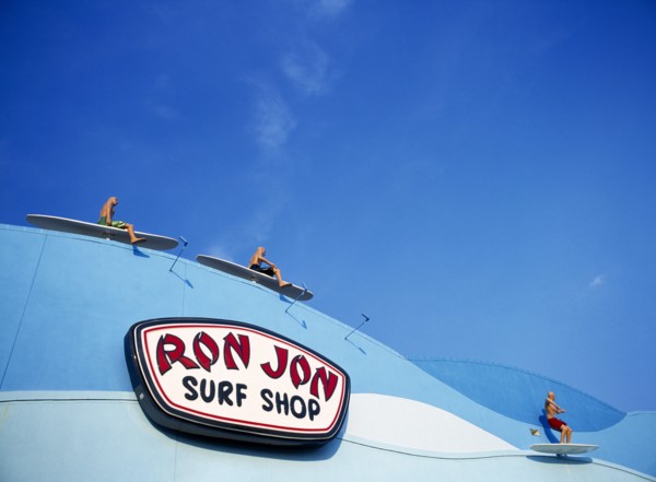 USA, Florida , Fort Lauderdale, Sawgrass Mills Outlet Mall Oasis Ron Jon Surfshop Sign