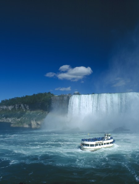 CANADA, Ontario  , Niagara Falls, The Horseshoe Falls waterfall and Maid of the Mist