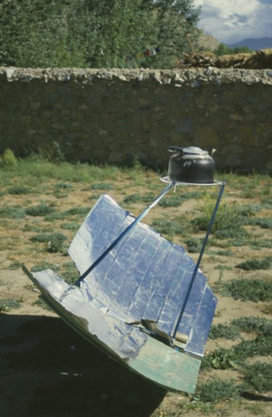 TIBET, Environment, Solar Power, Solar powered Kettle