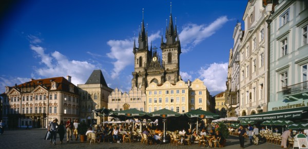 CZECH REPUBLIC, Stredocesky, Prague, View across Old Town Square toward Tyn Church with busy