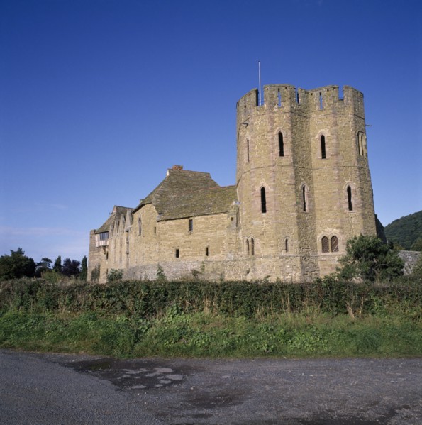 ENGLAND, Shropshire, Stokesay Castle