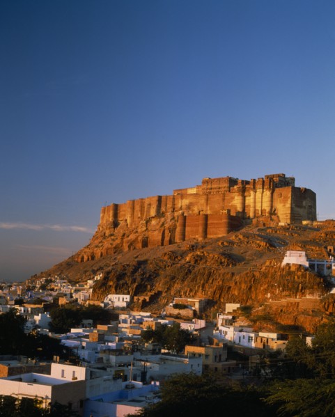 INDIA, Rajasthan, Jodhpur, Meherangarh Fort on the hilltop overlooking the town in the afternoon