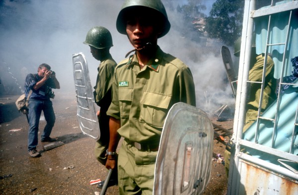 CAMBODIA, Phnom Pehn, Anti Khmer Rouge demonstration outside their city headquarters.  Soldiers