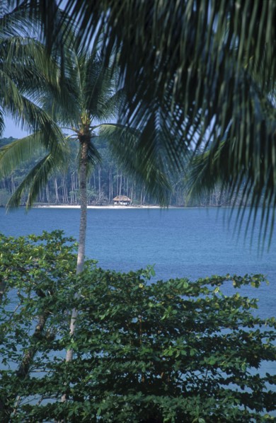 THAILAND, Trat Province, Koh Chang, Kai Bae Beach view towards small sandy beach with a small