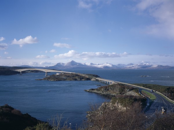 SCOTLAND, Highlands, Isle of Skye, View over the 1.5 mile long Toll Bridge spanning Loch Alsh from
