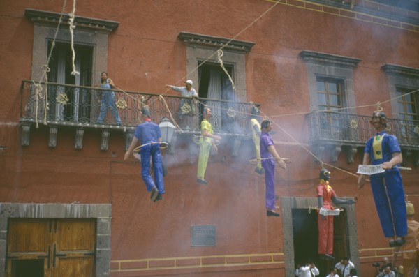MEXICO, Guanajuato, San Miguel de Allende, Exploding papier-mache Judas Iscariot figures in the