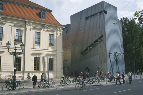 GERMANY, Berlin, Visitors at entrance to the Jewish Museum designed by Polish architect Daniel