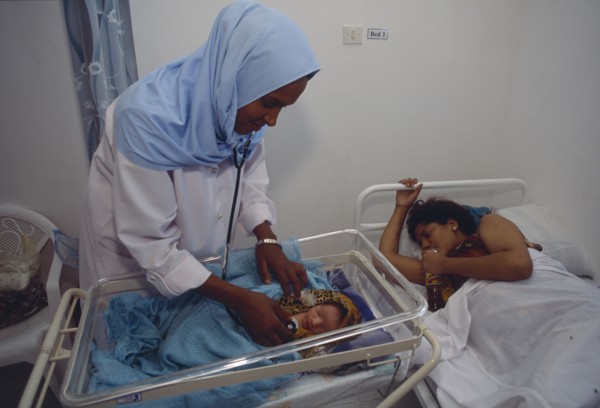 SOMALILAND, Hargeisa, Nurse attending new born baby in the Edna Adan maternity hospital.