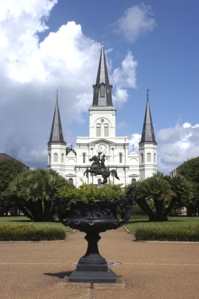 USA, Louisiana, New Orleans, French Quarter. Jackson Square with equestrian statue of Andrew