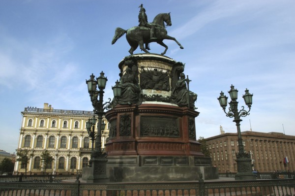 RUSSIA, St Petersburg, Equestrian statue Tsar Nicholas I in Isaac Square