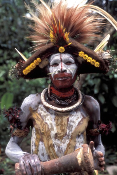 PAPUA NEW GUINEA, Tari, Huli Wigmen tribesman