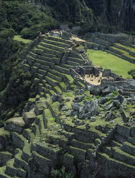 PERU, Cusco Department, Machu Picchu, View over the central plaza with main temple ruins and the