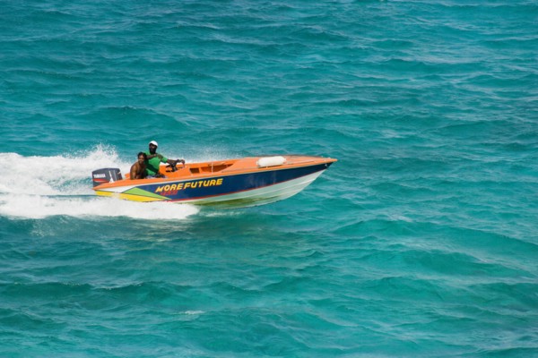 WEST INDIES, St Vincent & The Grenadines, Tobago Cays, Water taxi from Union Island