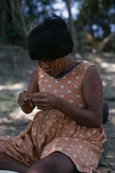 COLOMBIA, Llanos Plains, Rio Meta Arauca, "rio Meta ""Tree Camp"". Cuiva woman  Yanakwa's wife