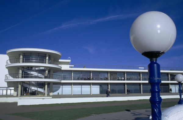 ENGLAND, East Sussex, Bexhill on Sea, De La Warr Pavilion. Exterior view over grass from the