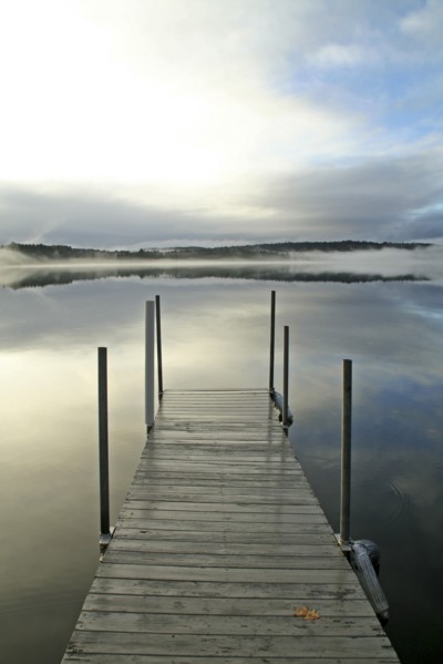 USA, New Hampshire, Tilton, "Winnisquam Lake, jetty"