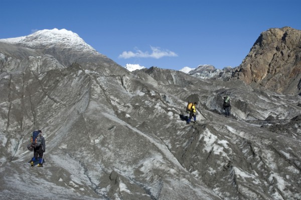 CHILE, Southern Patagonia, O'Higgins region , Mountaineers crossing Glacier Chico in the O'Higgins