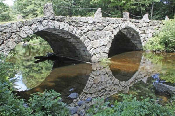 USA, New Hampshire, Hillsborough, Stone arch bridge.