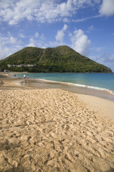 WEST INDIES, St Lucia, Gros Islet, Reduit Beach in Rodney Bay during the early morning with