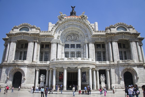 MEXICO, Mexico City, "Palacio de las Bellas Artes, and Museo Nacional de Arquitectura, Alameda