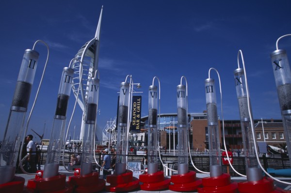 ENGLAND, Hampshire, Portsmouth, "Gunwharf Keys. The Spinnaker Tower, seafood restaurants and bars