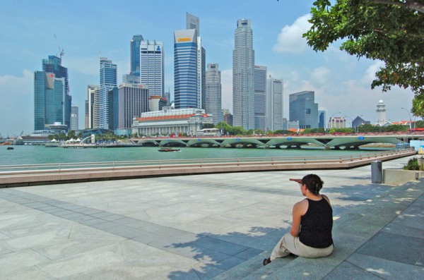 SINGAPORE, Financial District, THE FULLERTON HOTEL AND FIANANCIAL DISTRICT OF SINGAPORE CITY SEEN