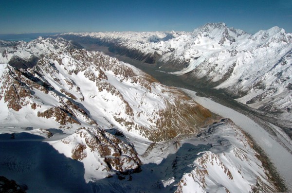 NEW ZEALAND, SOUTH ISLAND, WEST COAST, "MOUNT COOK NATIONAL PARK, AERIAL VIEW NEW ZEALANDS HIGHEST