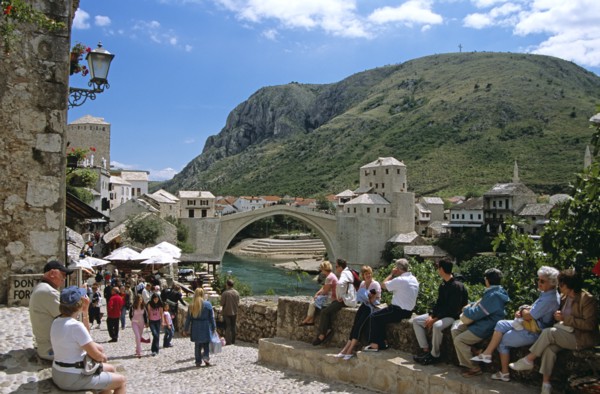 BOSNIA HERZEGOVINA, Mostar, "Stari Most, Old Bridge, following reconstruction, tourists, and