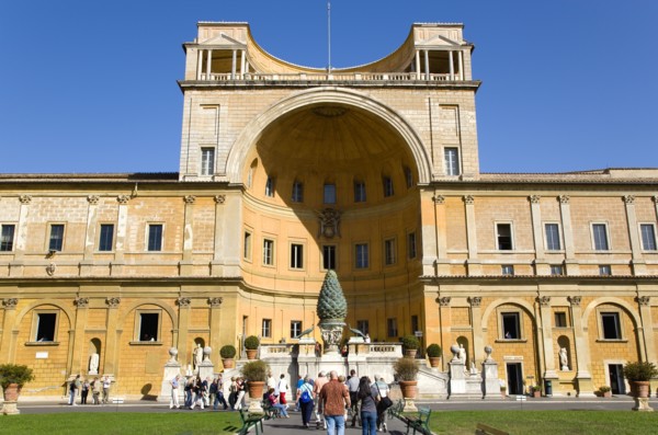 ITALY, Lazio, Rome, Vatican City Museum The central niche designed by Pirro Ligorio in the
