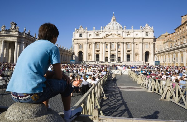 ITALY, Lazio, Rome, Vatican City Pilgrims seated in St Peter's Square for the wednesday Papal