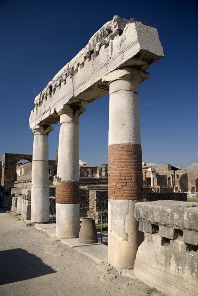20093685 ITALY Campania Pompeii The Forum. Portico on its western side