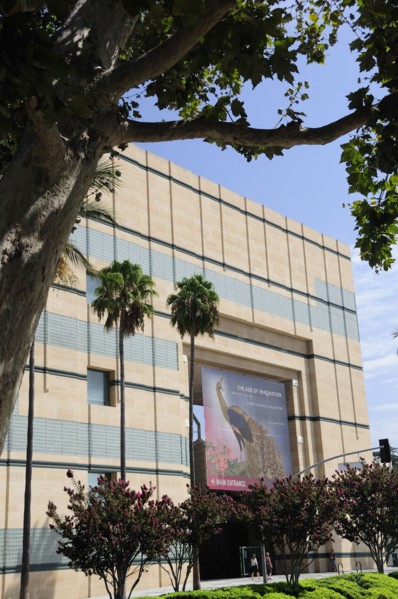 USA, California, Los Angeles, "Main entrance, LA County Museum of Art from Wilshire"