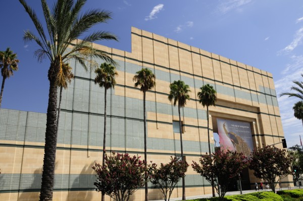 USA, California, Los Angeles, "Art of the Americas Building, Wilshire entrance, LA County Museum of