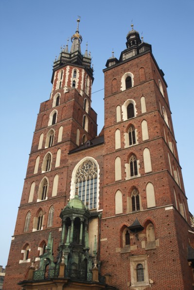 Poland, Krakow, Mariacki Basilica or Church of St Mary overlooking the Rynek Glowny the market