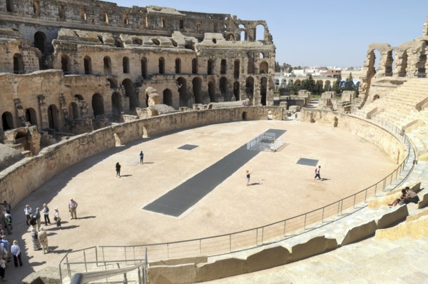 TUNISIA, El Jem, Roman Colosseum with tourists.