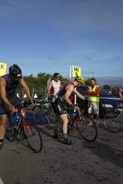 England, West Sussex, Goring-by-Sea, Worthing Triathlon 2009, male competitors starting cycle