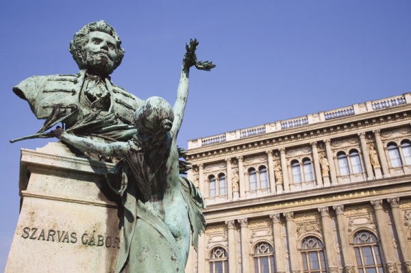 Budapest, Pest County, Hungary. Bronze portrait bust of Szarvas Gabor in front of the Hungarian
