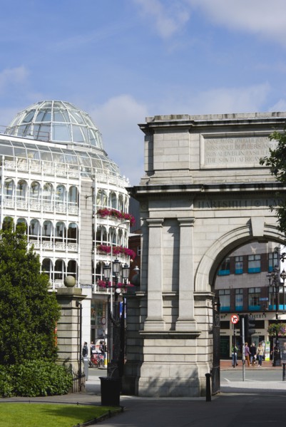 Ireland, County Dublin, Dublin City, Saint Stephens Green shopping arcade and Fusiliers Arch