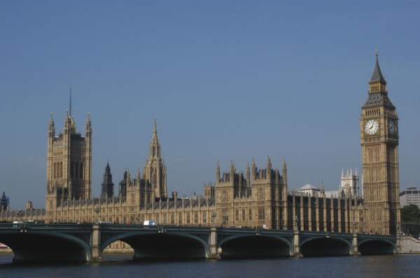 England, London, Westminster, View of the Houses of Parliament and Big Ben clock tower seen over