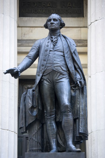 USA, New York, New York City, Manhattan  Statue of George Washington outside the Federal Hall