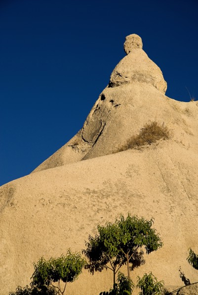 Pigeon Valley. Volcanic tufa rock formation in early morning light. Photo : Hugh Rooney
