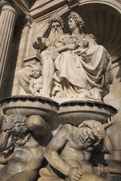 Danubius Fountain at the Albertina Museum. Photo : Bennett Dean