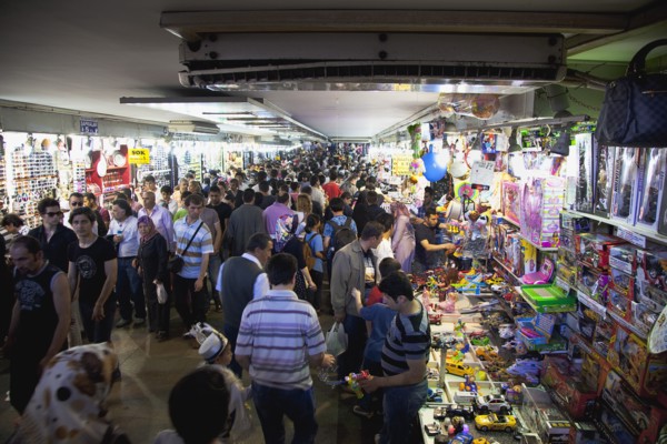 Turkey, Istanbul, Eminonu busy subway with stall selling childrens toys. 
Photo : Stephen Rafferty