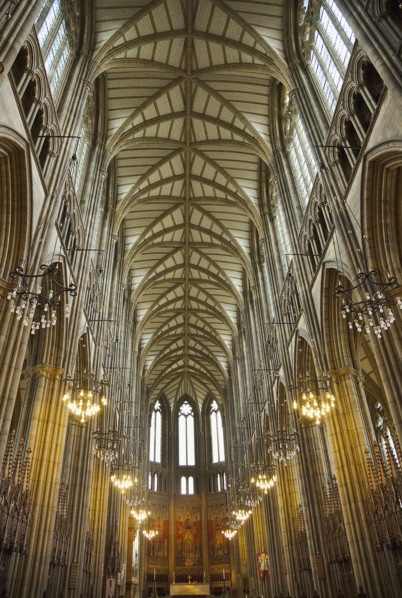 England, West Sussex, Shoreham-by-Sea, Lancing College Chapel interior view of the nave. 
Photo :