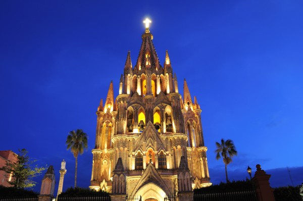 Mexico, Bajio, San Miguel de Allende , La Parroquia de San Miguel Arcangel neo-gothic exterior