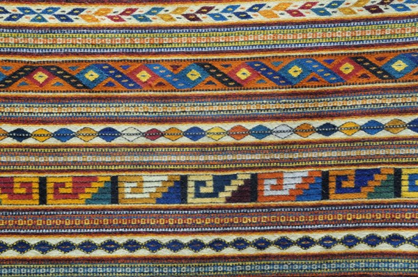 Mexico, Oaxaca, Detail of weaving by Tomas and Arnulfo Mendoza. Photo : Nick Bonetti