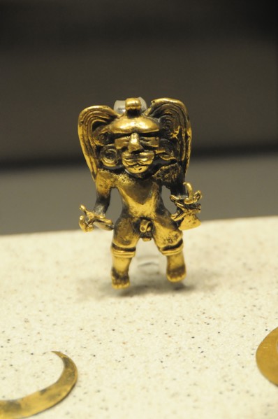 Mexico, Federal District, Mexico City, Museo Nacional de Antropologia Small gold figure.. Photo :