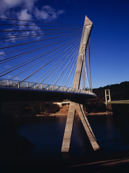 France, Bretagne, Finistere, Low viewpoint from South Bank right hand side looking up at the Pont